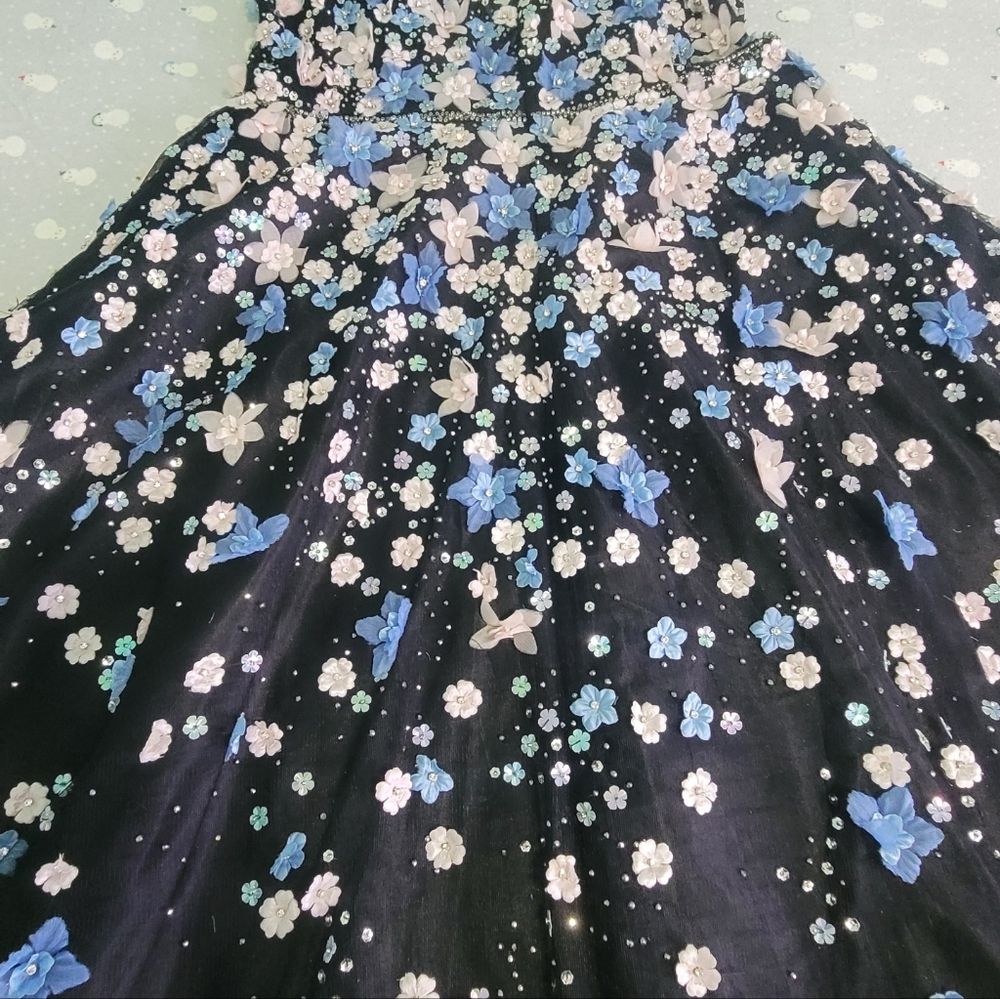 Mac Duggal- Mother of the Groom Gown- size 18 - Picture 8 of 15